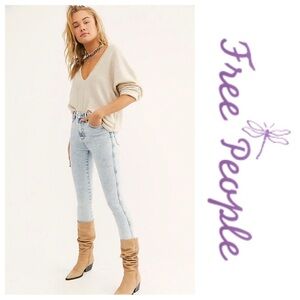 NWOT We The Free Raw High-Rise Jegging